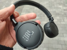 Навушники JBL Tune 670NC Black (JBLT670NCBLK) фото від покупців 3