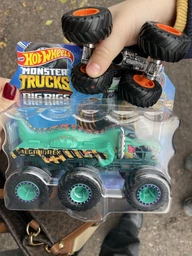 Машинка-внедорожник Hot Wheels Супер-тягач Monster Trucks в ассортименте (HWN86) фото от покупателей 3