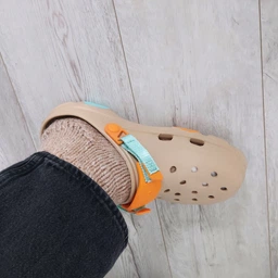 Сабо Crocs All Terrain Clog Espresso M8W10-41-26.5 см 206340 фото від покупців 7