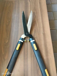 Ножиці для живоплоту Fiskars SmartFit HS86 (1013565/114800) фото від покупців 1