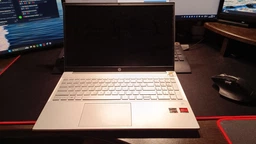 Ноутбук HP Pavilion 15-eh1106ua (4A7N2EA) Silver / AMD Ryzen 5 5500U / RAM 16 ГБ / SSD 512 ГБ / Подсветка клавиатуры фото от покупателей 3