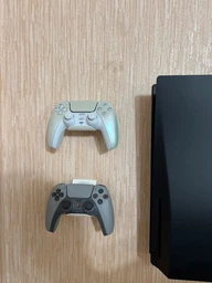 Держатели для геймпадов на стену ViMount DualSense PS5 (PS4, XBOX) 2шт белый фото от покупателей 1