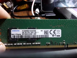 Оперативная память Samsung 4 GB DDR3 1333 MHz (M378B5273DH0-CK0)