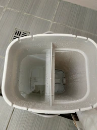 Набiр для прибирання швабра ледар з відром 12 л Scratch Cleaning Mop Expert R1 З віджимом і складною ручкою Змінні насадки з мікрофібри фото від покупців 2