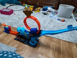 Ігровий набір Hot Wheels Полювання Ті-Рекса (HKX42) фото від покупців 3