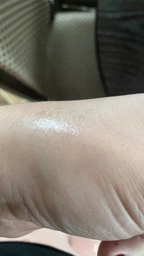 Блеск для губ с эффектом объема L'Oreal Paris Glow Paradise balm-in-gloss 408 7 мл (3600523971343) фото от покупателей 1