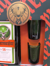 Ликер Jagermeister 0.7 л 35% + 2 рюмки 20 мл (4067700013019K) фото от покупателей 1