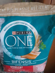 Сухой корм для кошек Purina One Steril Cat Salmon & Wheat 200 г (7613034765239) фото от покупателей 13