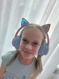 Бездротові навушники Onvyx BT612I з котячими вушками, RGB-підсвічуванням, Bluetooth 5.3, FM-радіо, MicroSD, AUX, складні Black фото від покупців 3
