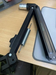 Настільне кріплення для монітора OfficePro MA301 з пружиною 17-32" 2-8 кг Black фото від покупців 13