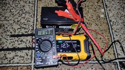 Зарядний пристрій для автомобільного акумулятора Foxsur 12V 6A