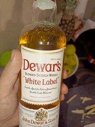 Віскі Dewar's White Label від 3 років витримки 1 л 40% (5000277001200) фото від покупців 2