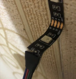 Самоклеющаяся светодиодная LED лента RGB 5050 strip влагостойкая с пультом управлением Комплект 5 метров 16 цветов от USB совместимость с Авто, ТВ, ПК фото от покупателей 14