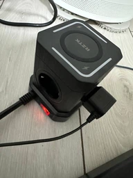 Универсальный сетевой удлинитель RZTK Power Hub Wireless 15W + 3 USB-A + USB-С (PD20W) Black 2 м фото от покупателей 5