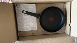 Сковорода Tefal Hard Titanium On 28 см (G2880632)