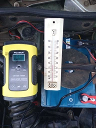 Зарядное устройство для автомобильного аккумулятора Foxsur FBC1205D 12V 5А 4-100 А-ч (704529789537)