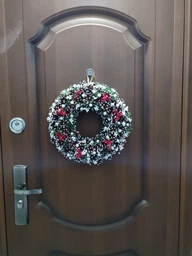 Різдвяний вінок ДАЙС з шишок тичинок та ягід 33 см арт. В3301 фото від покупців 1