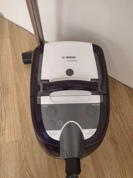 Моющий пылесос с аквафильтром BOSCH BWD41740 фото от покупателей 8