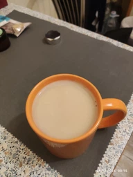 Портативний міксер капучинатор для вершків та молока Milk Frother спінювач молока з Чашею 450мл. та Подвійним вінчиком + 2 батарейки Чорний