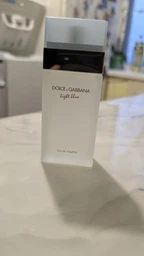 Туалетна вода для жінок Dolce&Gabbana Light Blue 50 мл (3423473020264 / 8057971180349 / 8057971188185) фото від покупців 6