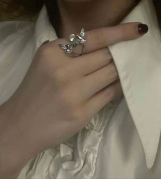 Срібна каблучка з птахами і фіанітом (АРТ. №963/s) Dadiverin Jewelry, Розмір каблучки регулюється з 16.5 по 17.5