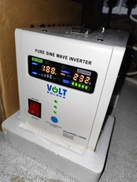 Источник бесперебойного питания (ИБП) Volt Polska SINUSPRO-800E 12V 500/800W Белый фото от покупателей 1