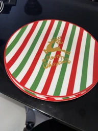 Обеденная тарелка в полоску с оленем "Merry Christmas"