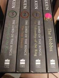 THE HOBBIT/THE LORD OF THE RINGS: B format - J. R. R. Tolkien - 9780261103566 фото от покупателей 2