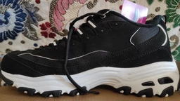 Жіночі кросівки Skechers D`Lites Freeze Talk Black/White 36 Білий 66666125-BLK фото від покупців 6