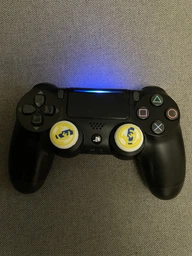 Силіконові накладки на стіки Real Madrid для геймпадів Sony DualShock PS4 / DualSense PS5 / Xbox Series|One / Pro Controller (2шт.) [455862679] фото від покупців 2