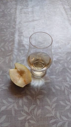Бокал для виски Glencairn Glass золотистый 200 мл 1 шт в подарочной упаковке (GGGo1) фото от покупателей 2