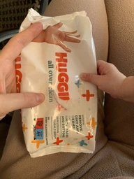 Дитячі вологі серветки Huggies OverClean 56 шт (5029053567822) фото від покупців 19