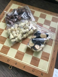 Шахматы шашки нарды набор 3в1 доска из дерева маленькие небольшие фигуры деревянные классические подарочные традиционные детские игровой комплект шахматный для детей игра в коробке 3 в 1 24 на 24 Hechpro ТБ7224 + игральные кубики фото от покупателей 5