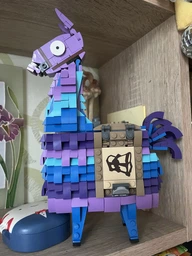 Конструктор LEGO Fortnite Supply Llama 691 деталь (77071) фото от покупателей 3