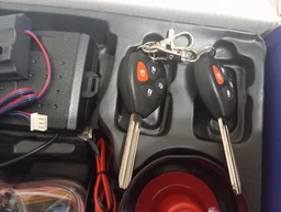 Автомобильная сигнализация Car Bar L-C09 с двухсторонней связью