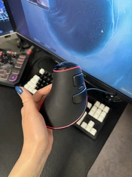 Эргономичная вертикальная игровая мышь Delux M618 PLUS, проводная мышка для ПК 6 кнопок 4000DPI RGB фото от покупателей 2