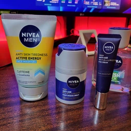 Антивозрастной крем для кожи вокруг глаз NIVEA MEN Гиалурон 15 мл (4005900822529)