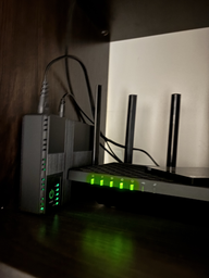 Безперебійник для роутеру WI-Fi 12V / 9V / 5v (10 годин автономної роботи) джерело безперебійного живлення ДБЖ повербанк UPS для роутера та відеокамер