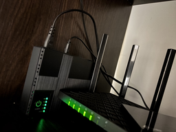 Безперебійник для роутеру WI-Fi 12V / 9V / 5v (10 годин автономної роботи) джерело безперебійного живлення ДБЖ повербанк UPS для роутера та відеокамер фото від покупців 1