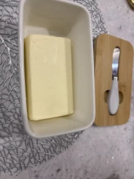 Масленка керамическая с бамбуковой крышкой и нержавеющим ножом в комплекте емкость для сливочного масла Kayfovo SK - 11 фото от покупателей 3