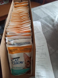 Влажный корм для выведения шерсти у кошек Purina Cat Chow Hairball с курицей и зеленой фасолью (26х85г) фото от покупателей 1