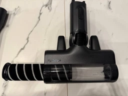 Аккумуляторный пылесос Bosch Unlimited 10 FLEX BCS1041WAC фото от покупателей 4