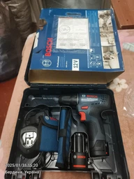 Шуруповерт акумуляторний GSR 120-LI + Набір біт Bosch 06019G8002