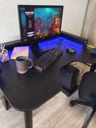 Геймерский компьютерный стол "STALKER - PRO", чёрный, игровой. фото от покупателей 6