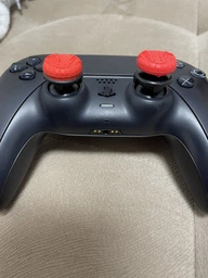 Накладки на стіки KontrolFreek® Apex Legends: Predator Edition для геймпаду Sony DualSense PS5 / DualShock PS4 фото від покупців 2