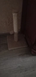 Дряпка для котів Lucky Pet ДКП сизаль сіра міні, хутро біле 30x30x51см фото від покупців 3