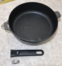 Сотейник BergHOFF Gem з кришкою 24 см (2307303)