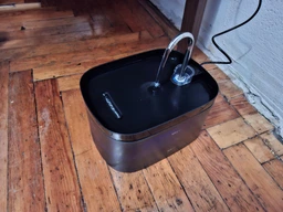 Автоматическая поилка Petwant PW-115 Pet Water Fountain, 2,5л, тихий фонтан-диспенсер воды, для животных фото от покупателей 2