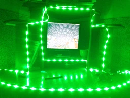 Самоклеющаяся светодиодная LED лента RGB 5050 strip влагостойкая с пультом управлением Комплект 5 метров 16 цветов от USB совместимость с Авто, ТВ, ПК фото от покупателей 13