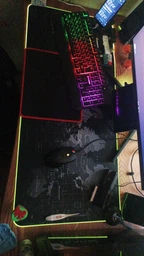 Большой геймерский RGB коврик (игровая поверхность) с подсветкой для мыши 900 x 400 x 3 мм фото от покупателей 13